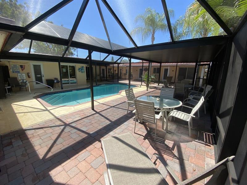 Tropical Villas Of Venice Beach Exterior photo